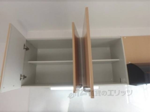 キッチン　キッチン上部収納