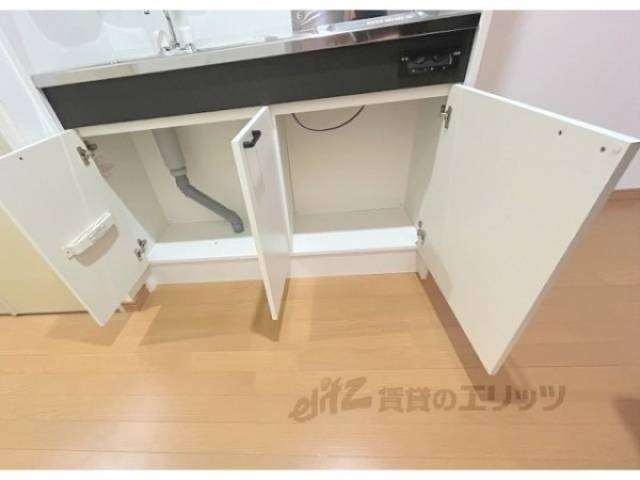 キッチン　収納