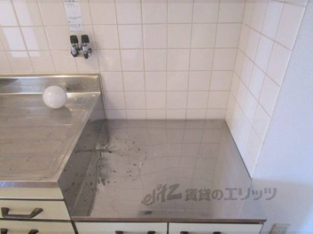 キッチン　コンロ置き場