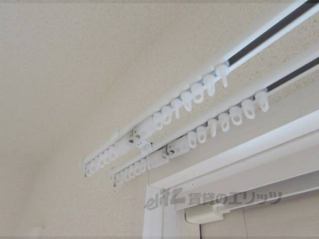 カーテンレール