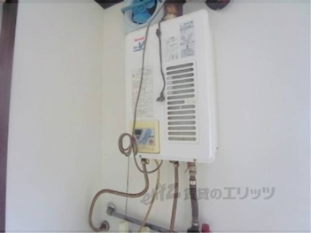 キッチン　給湯器