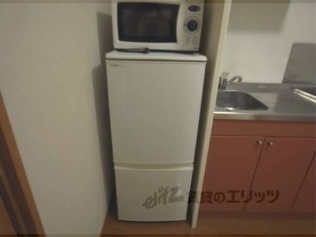冷蔵庫　家具付きです