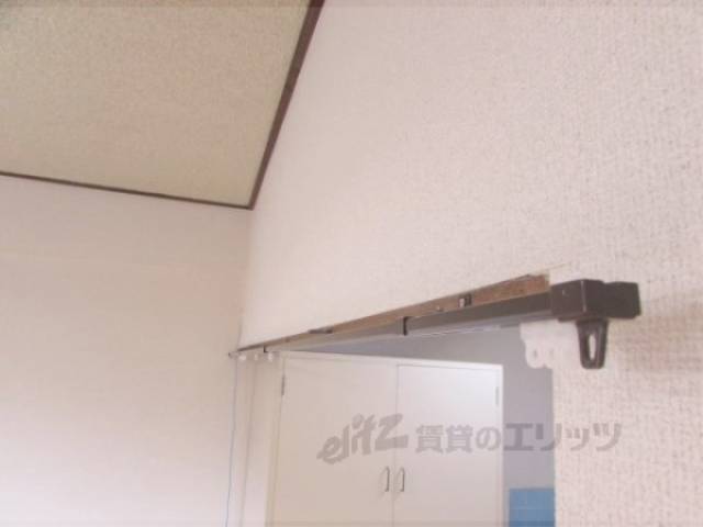 カーテンレール