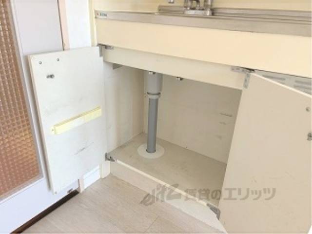 キッチン　下部収納