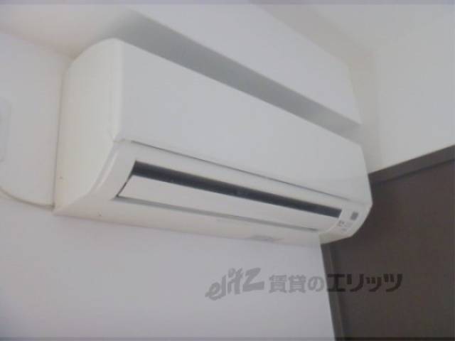 エアコン　5.5帖の洋室のエアコン