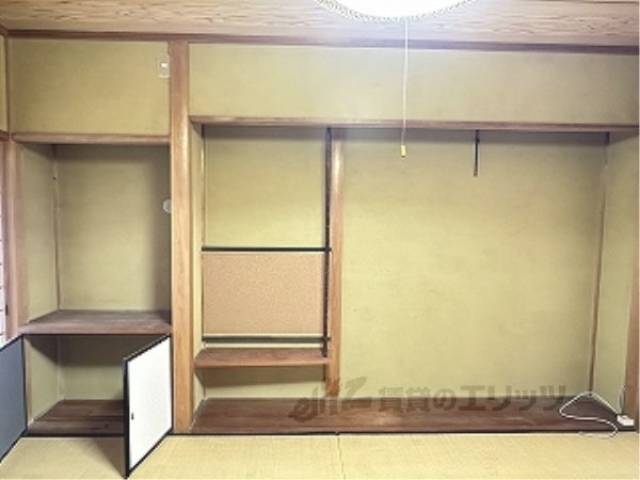 和室　床の間