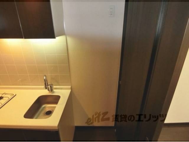 冷蔵庫置場　換気
