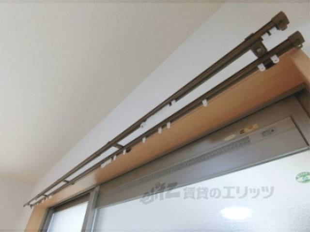 カーテンレール