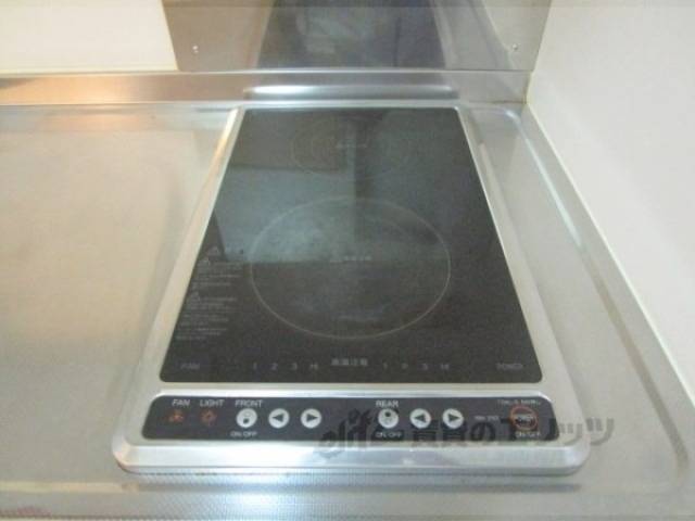 キッチン　電気コンロ