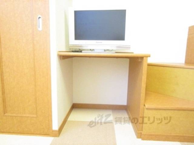 テレビ、テレビ台