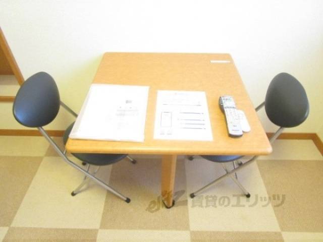 折り畳み机、椅子