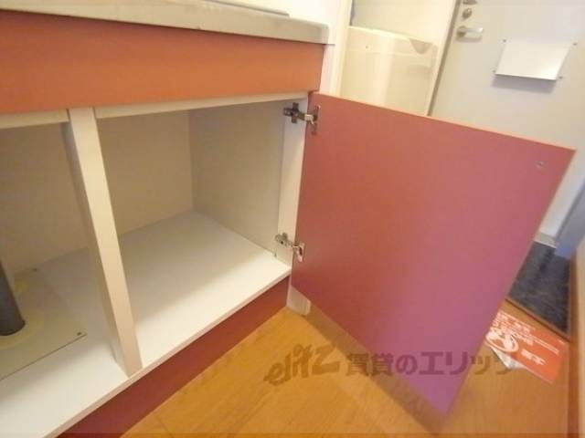 キッチン　下部収納