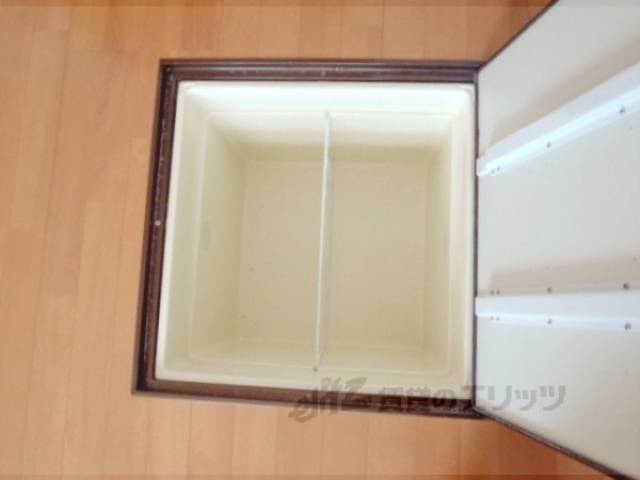 収納　キッチン床下収納