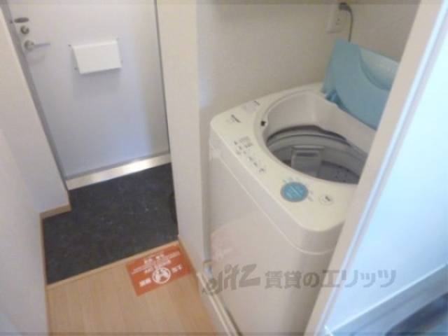 洗濯機置場　洗濯機