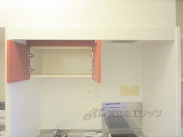 キッチン　キッチン上部収納