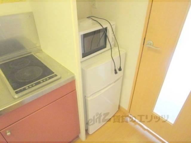 冷蔵庫置場　冷蔵庫・電子レンジ