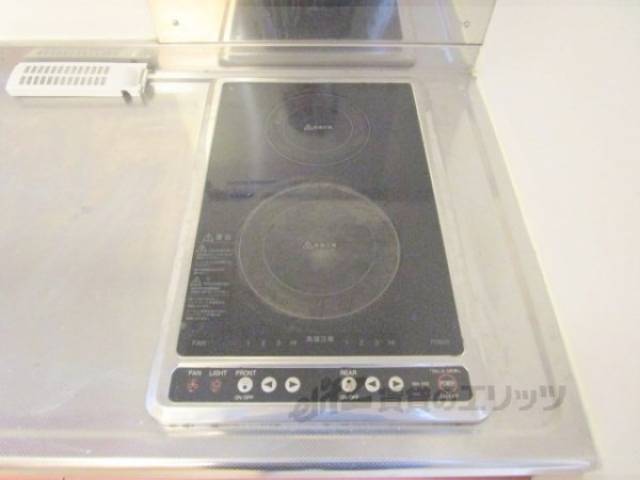 キッチン　2口コンロ