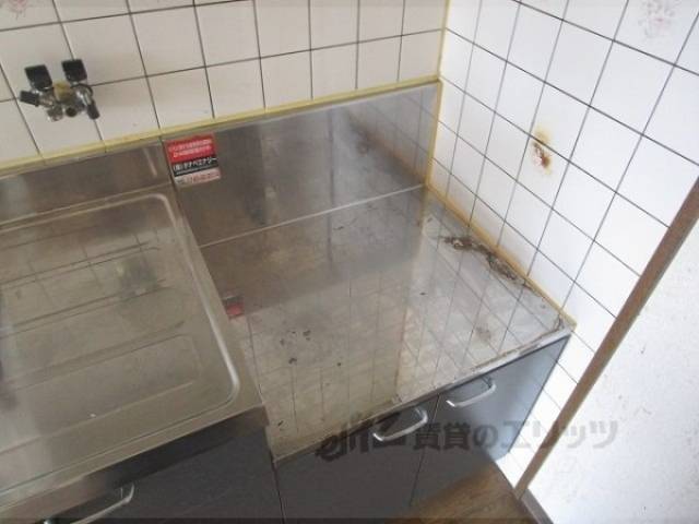 キッチン　コンロ置き場