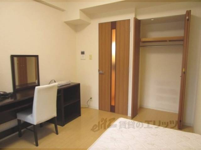 洋室　家具付きプラン