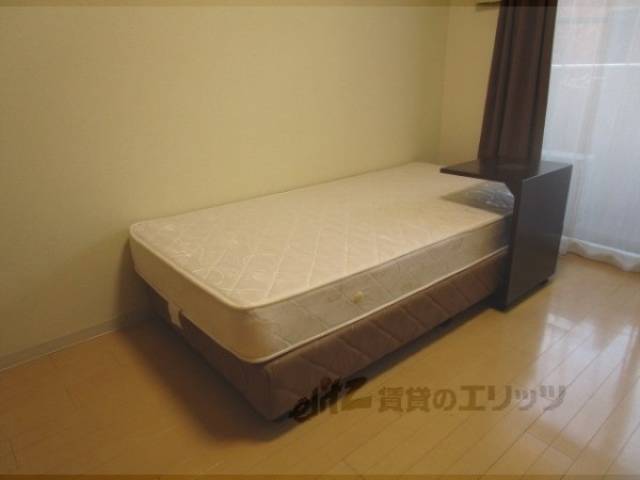 洋室　家具付きプラン