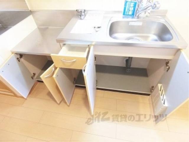 キッチン　下部収納