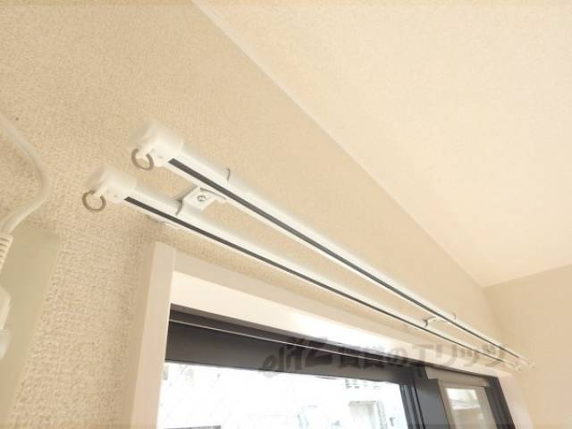 カーテンレール