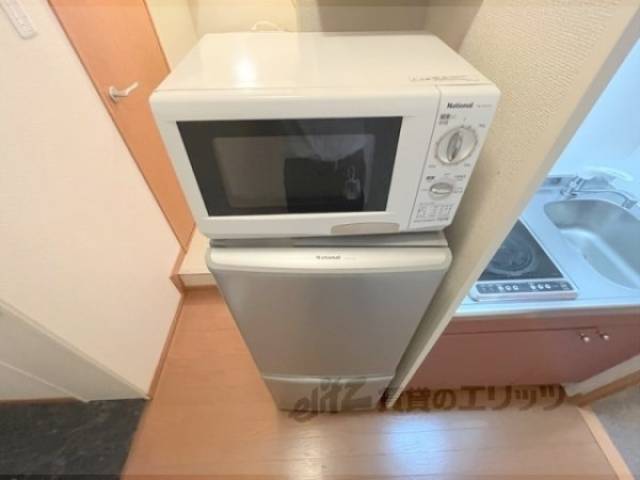 冷蔵庫置場　冷蔵庫・電子レンジ