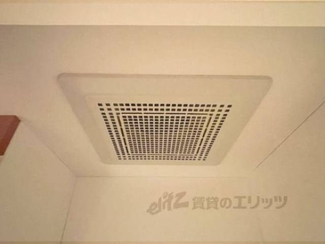 キッチン　換気扇