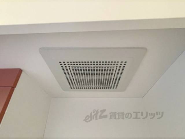 キッチン　換気扇