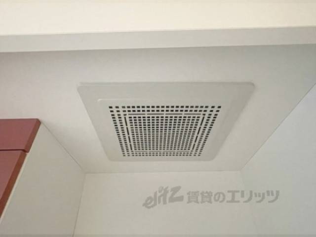キッチン　換気扇