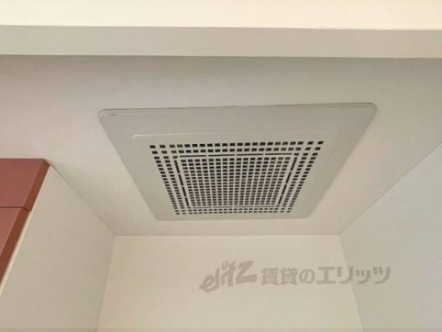 キッチン　換気扇