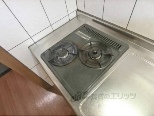 キッチン　2口コンロ