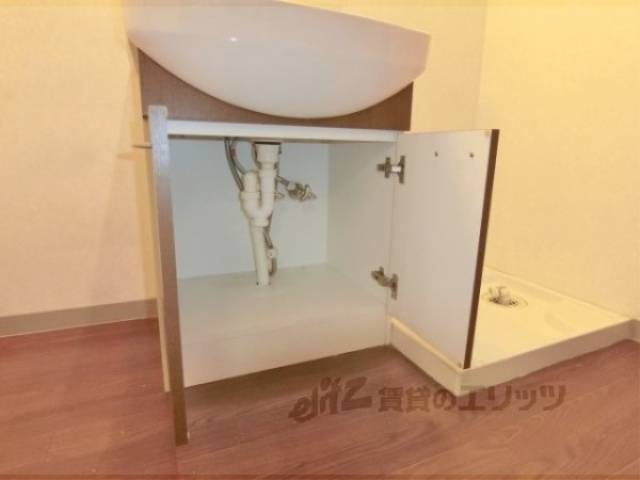 洗面所　収納棚