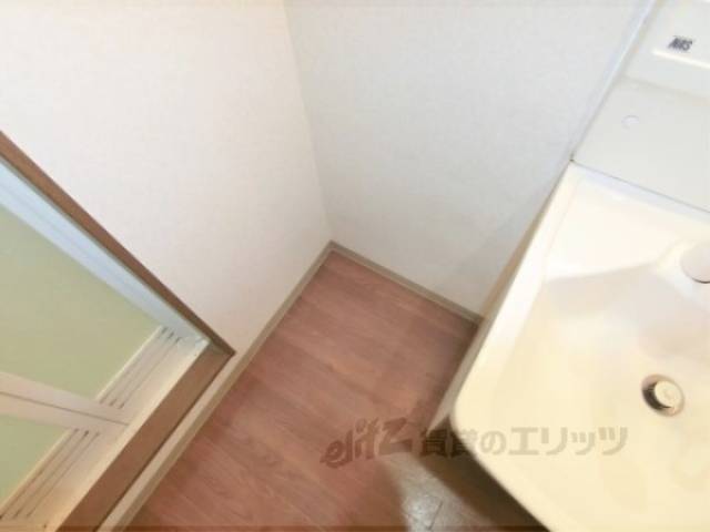 洗面所　収納スペース