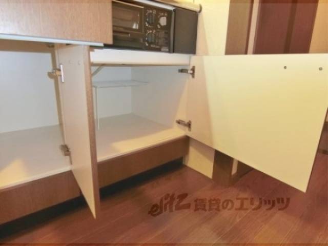 キッチン　下段収納