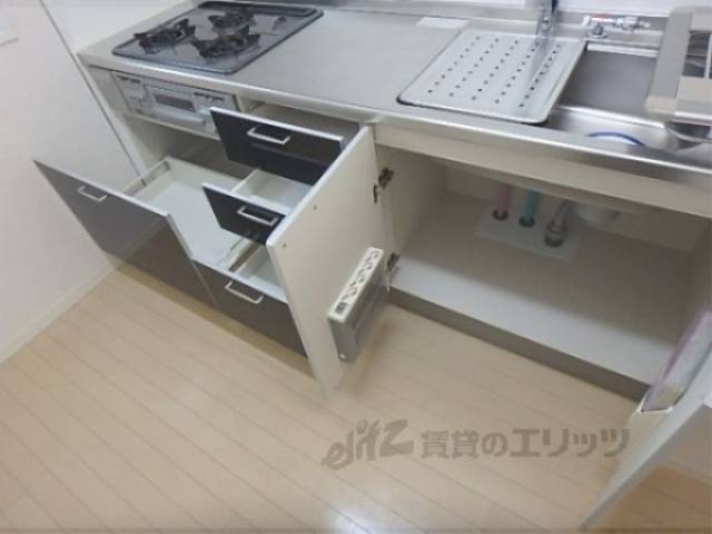 キッチン　収納