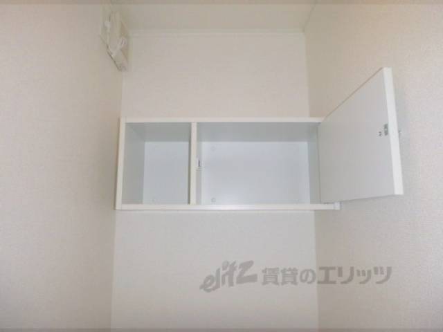 収納　トイレ上収納