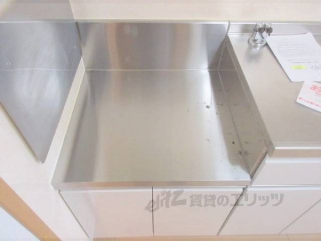 キッチン　コンロ置き場