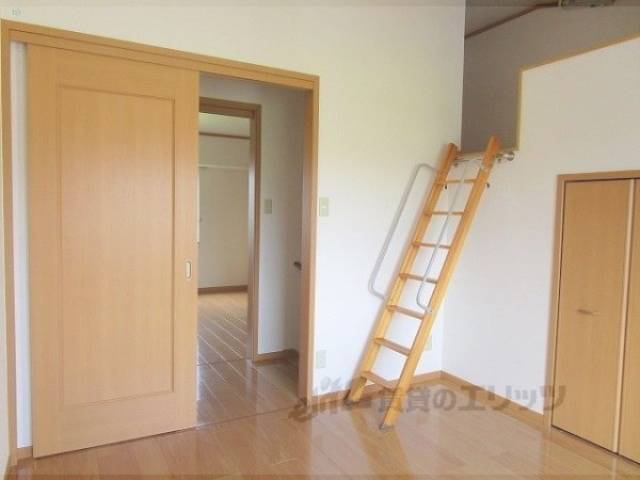 洋室　6.3帖