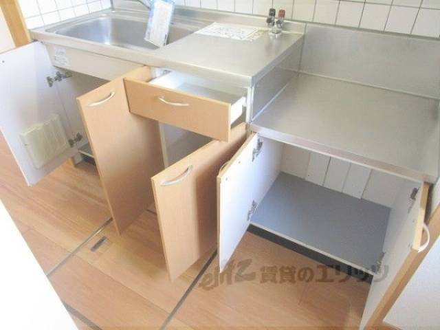 キッチン　下収納