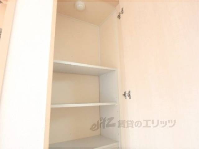 リビング　収納