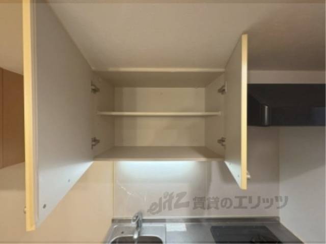 キッチン　収納上部