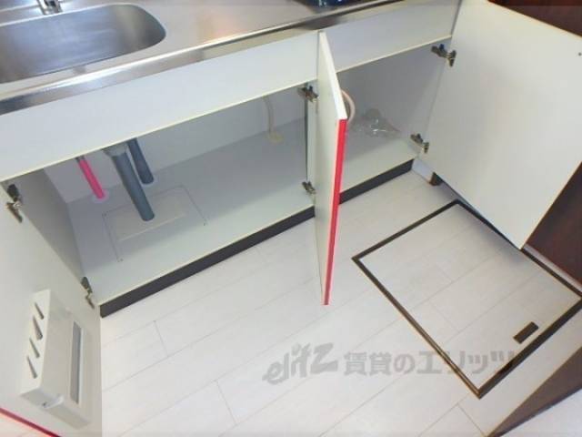 キッチン　下部収納