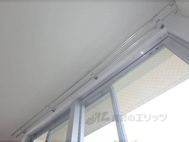 カーテンレール