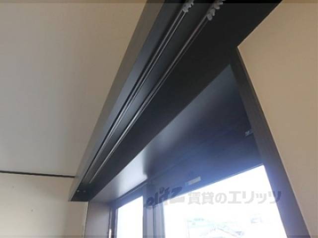 カーテンレール