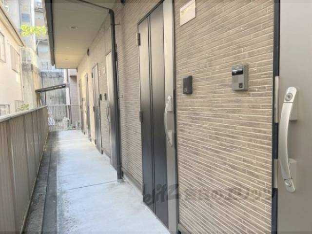 玄関扉