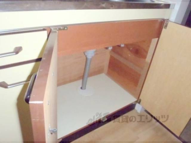 キッチン　下部収納