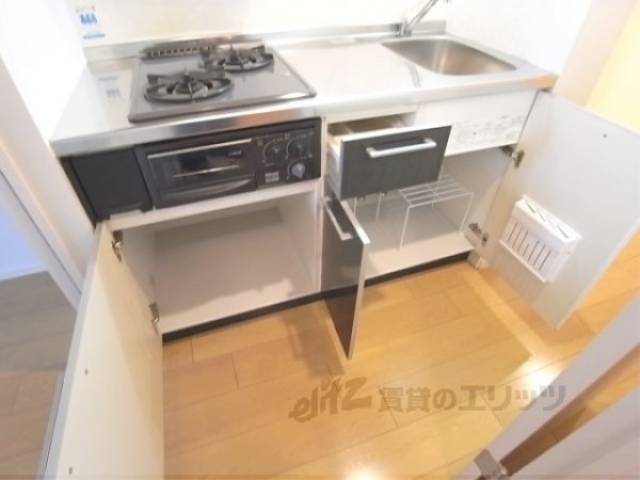 キッチン　下部収納