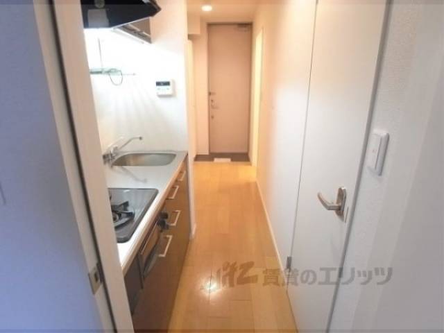 廊下　洋室からの光景