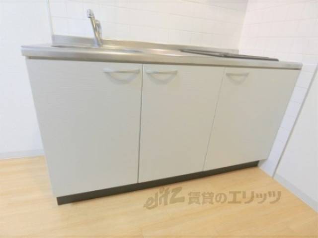 キッチン　下部収納